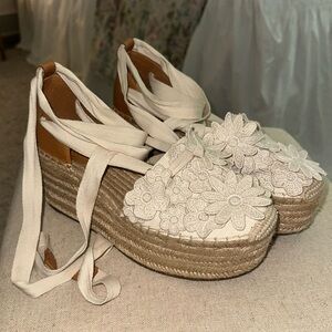 Vince Camuto Espadrilles